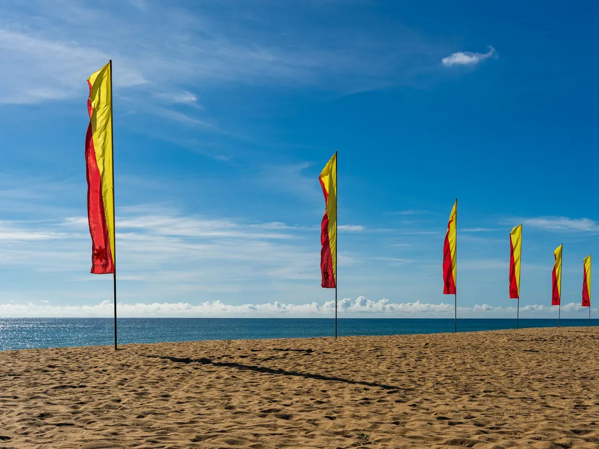 Bow Flags