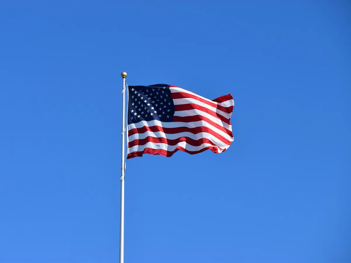 L-Shape Flags