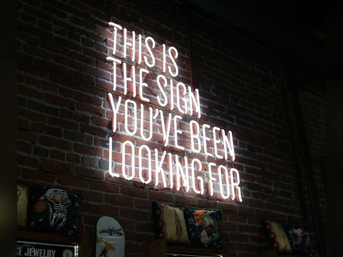LED & Neon Signs