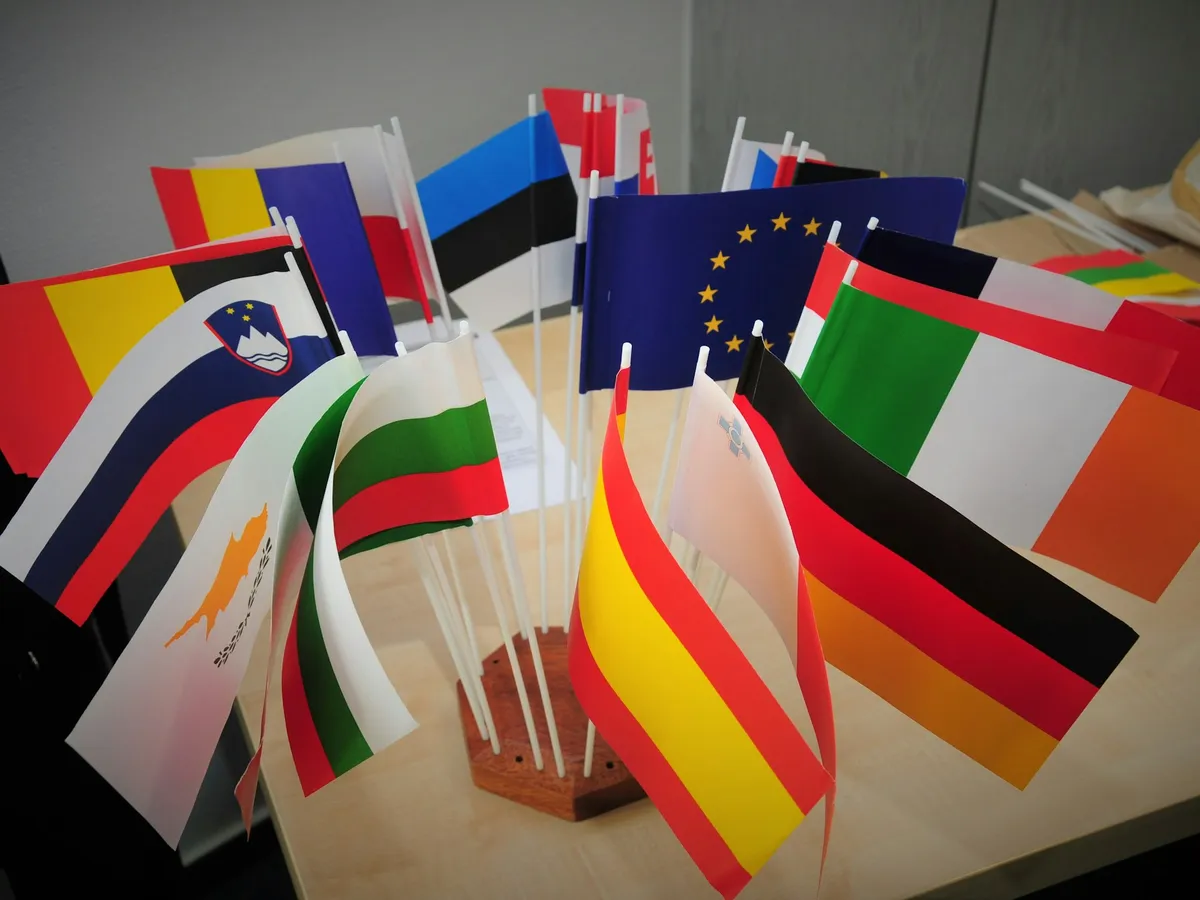 Premium Table Flags