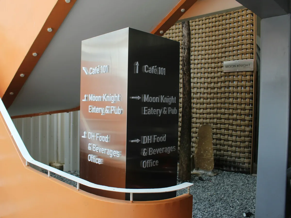 Totem Displays